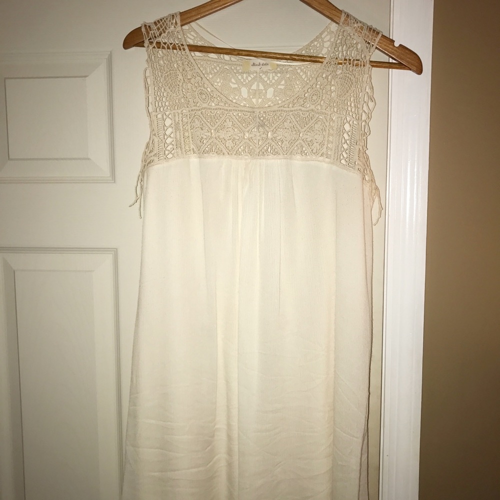 White lace dress